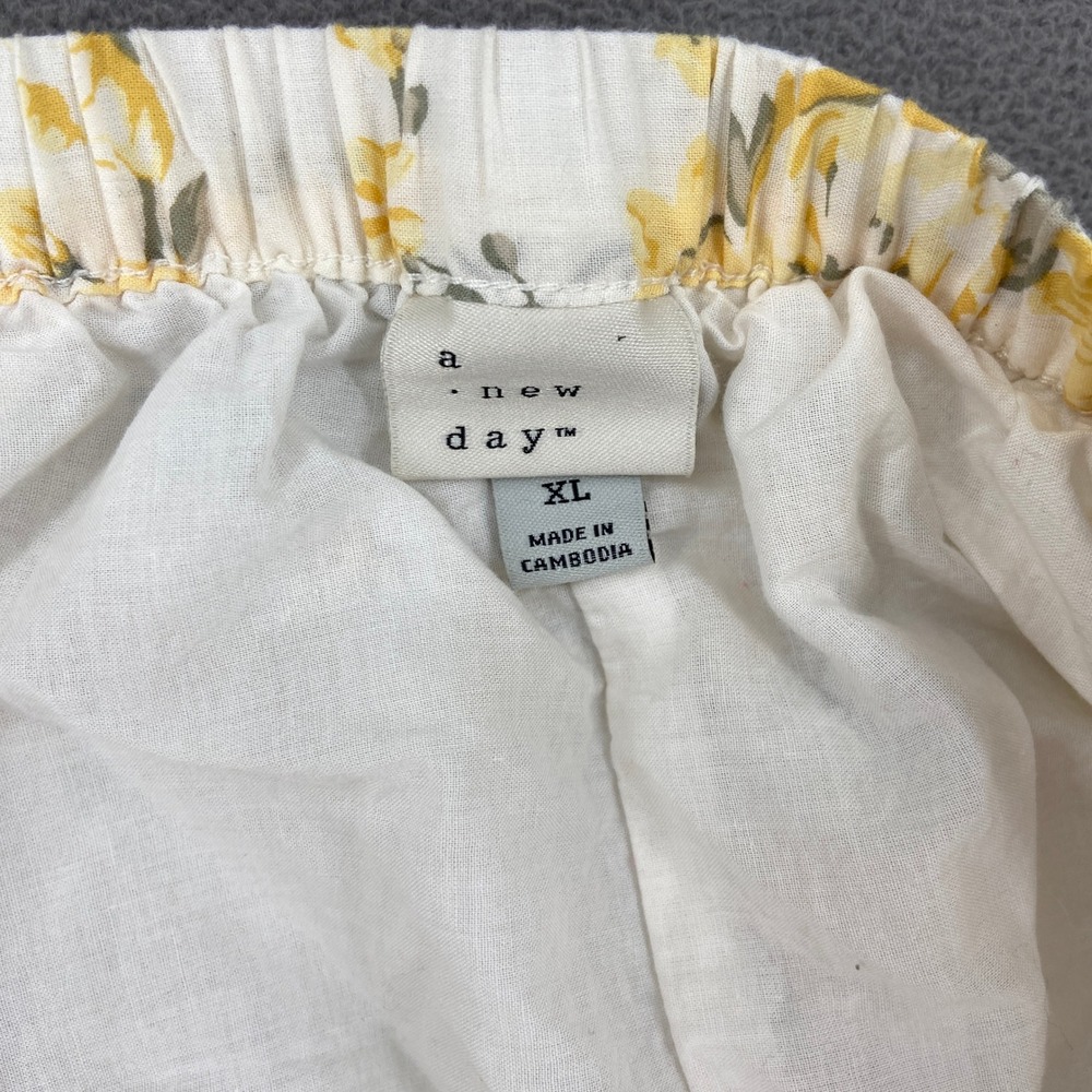 A New Day Yellow Floral 2 Piece Set Crop Top and Midi Skirt XL Womens White - Picture 3 of 11